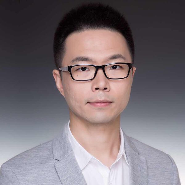 Peng Xu (SPH'12), Venture Partner, Centennial & Huivalue Group