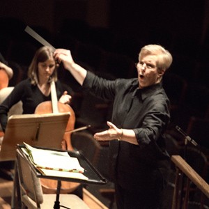 Ann Howard-Jones leads the Boston Symphony Orchestra