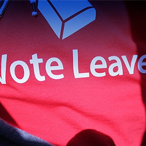 T-shirt that says Vote Leave supporting the choice for UK to leave the EU
