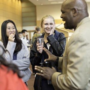 Kenneth Elmore talking to new Transfer Students