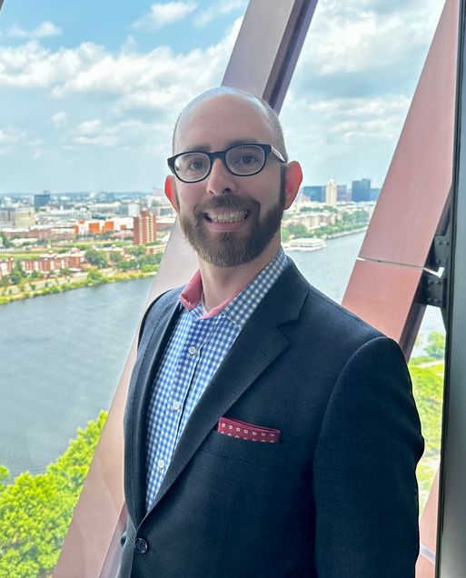 Headshot of Micah Sieber, Director of Academic Programs at BU Faculty of Computing & 数据科学