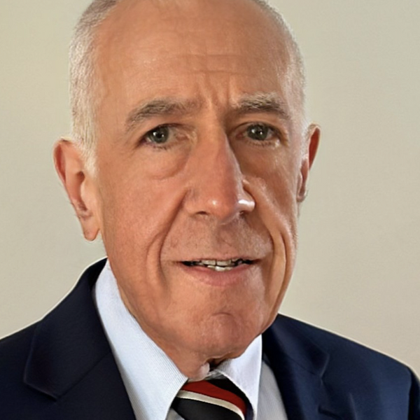 Headshot of Charles DeLisi, Visiting Distinguished Professor in Computing & 数据科学