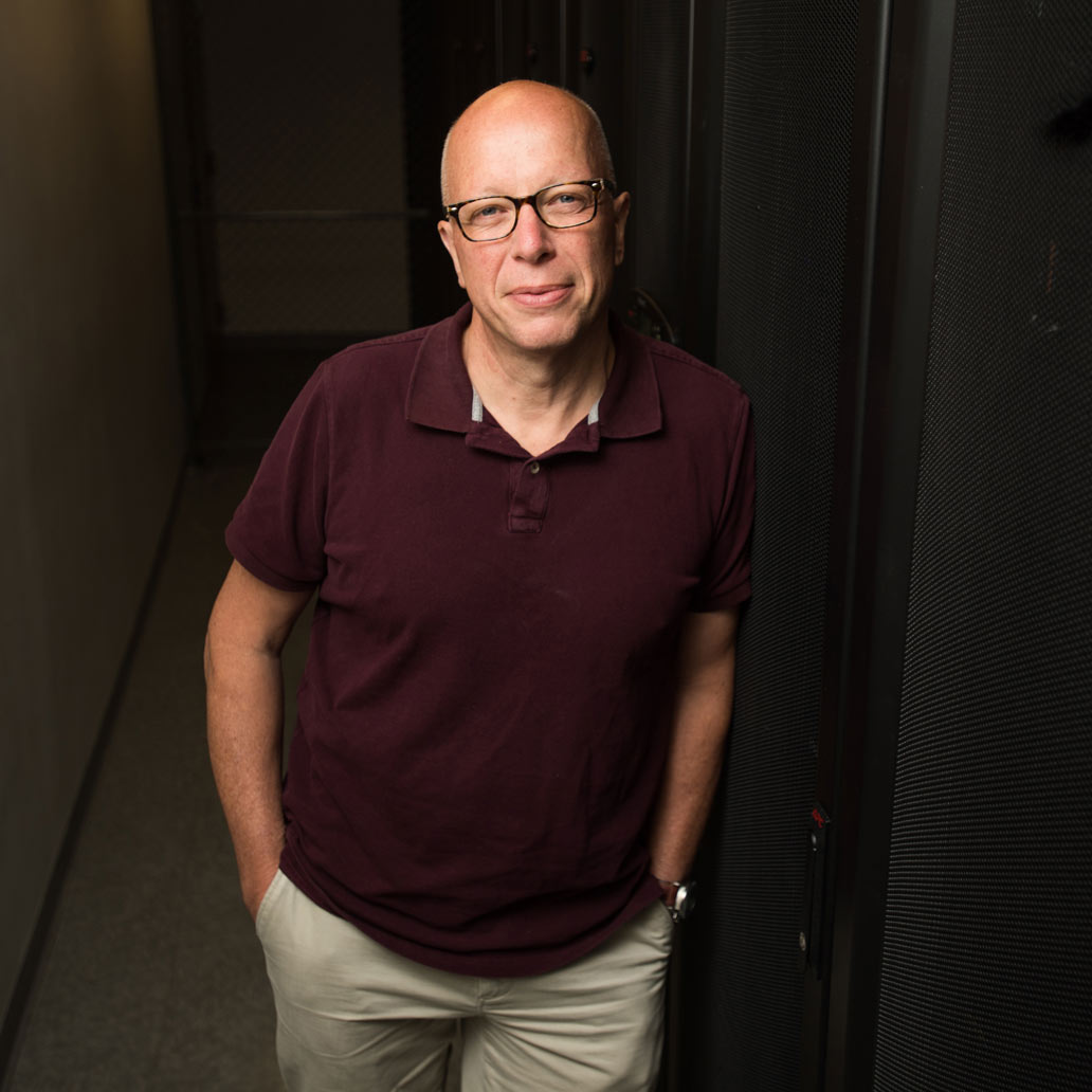 BU Faculty of Computing & 数据科学 Mark Crovella
