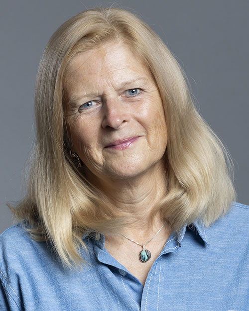 Sheila Sitomer smiling portrait.