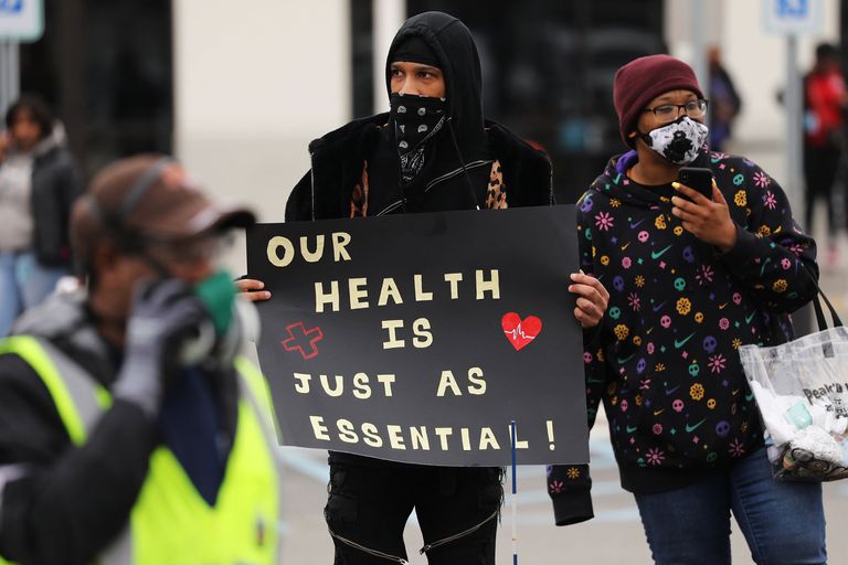 Amazon employees at a distribution facility on Staten Island last month protested the lack of protections at the site, where numerous workers have tested positive for the coronavirus.