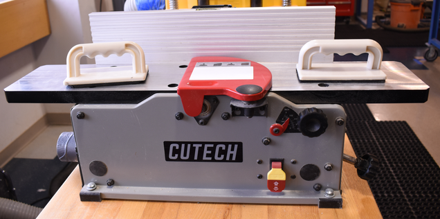 jointer with the safety handle/pushers