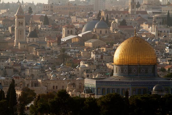 波士顿大学 BU, College of Arts and Sciences CAS, religion, summer course Holy City: Jerusalem in Time, Space, and the Imagination class, professor of religion 迈克尔Zank, director of the Elie Wiesel犹太新濠影汇线上赌场研究中心