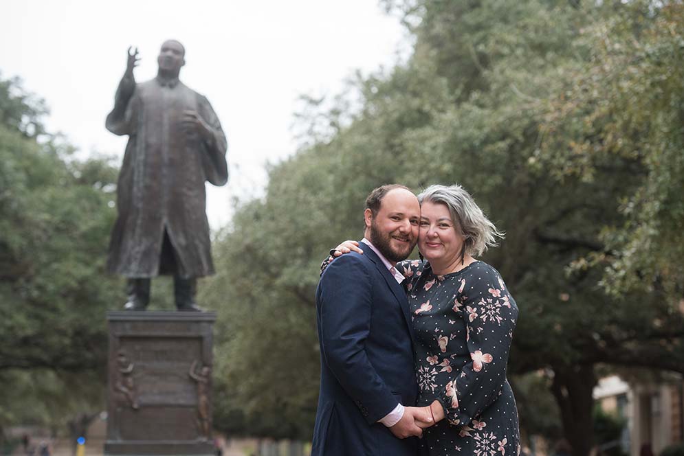 Portrait of married couple Adam Rosenbloom and Sera Bonds
