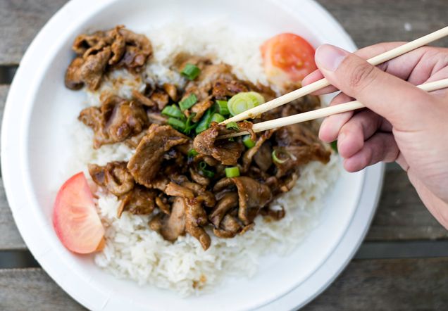 Moo Gra Tiam dish at Giggling Rice restaurant