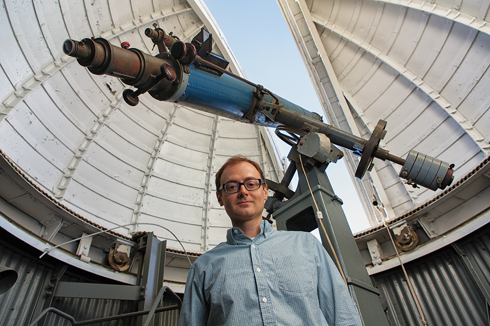 波士顿大学天文学家菲尔·缪尔黑德为美国宇航局的新卫星TESS(凌日系外行星测量卫星)收集了一份红矮星名单。