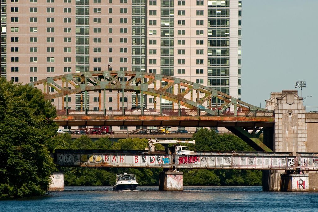 A photo of BU Bridge.