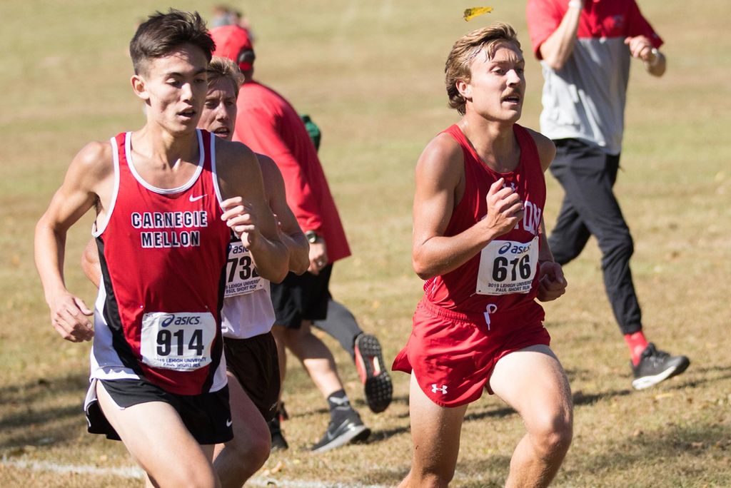 A photo of Greg Pelose running
