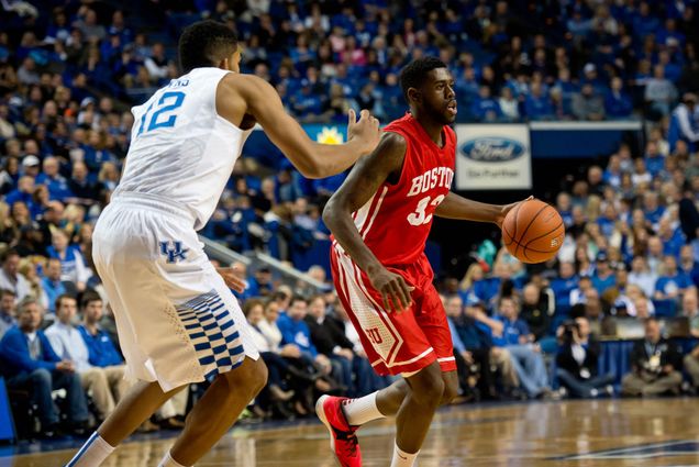 A photo of Justin Alston on the court