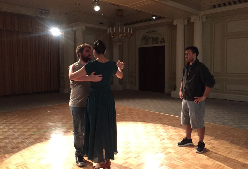 Photo of Derin Kiyak directing Off Beat.