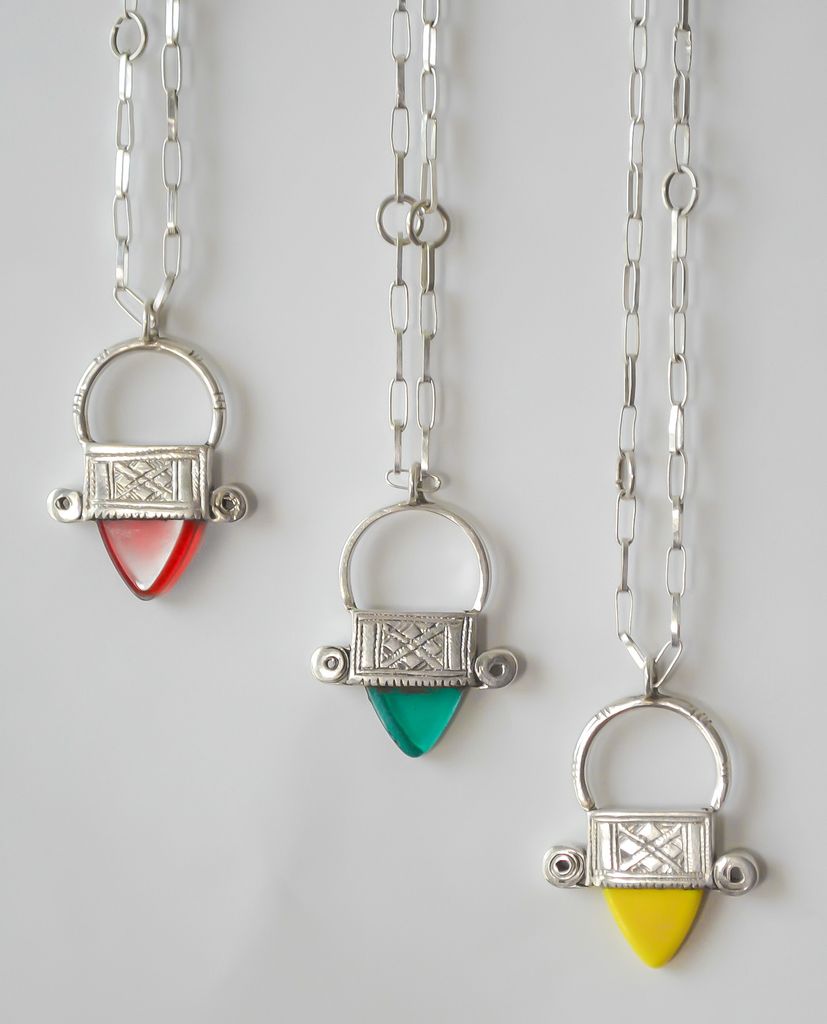 The Tanfuk necklace variations