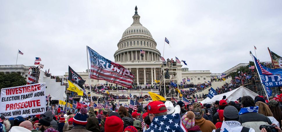 Protestors in front of the US Capitol in Washington DC on January 6th, 2021