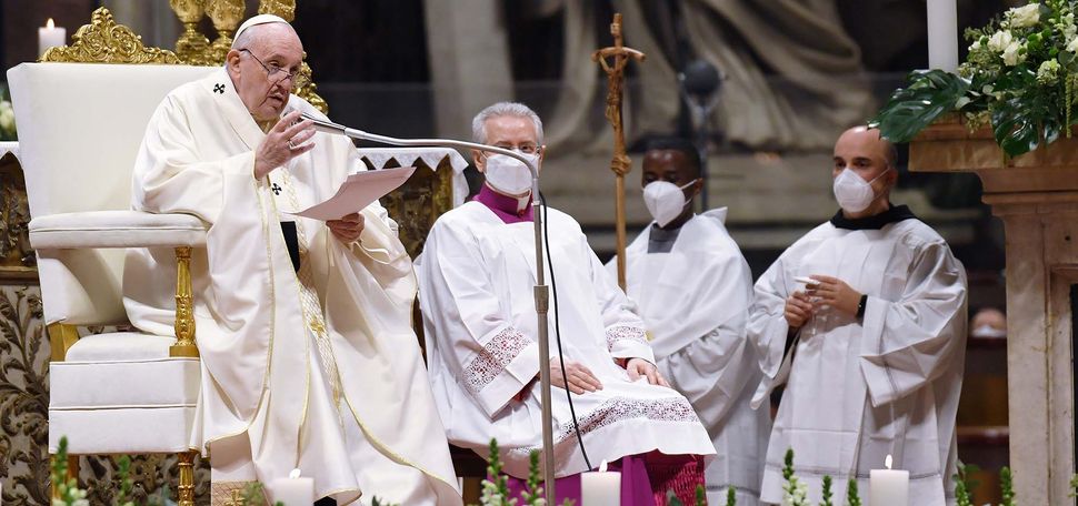 ROME, ITALY - FEBRUARY 02: Pope Francis leads a mass on the world Day of Consacrated life at St. Peter's Basilica, on February 02, 2022 in Rome, Italy. Pope Francis leads a Holy Mass with the members of the Institutes of Consecrated Life and Societies of Apostolic Life to celebrate the 26th World Day For Consecrated Life. (Photo by Eric Vandeville/Vatican Pool - Corbis/Getty Images)