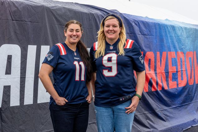 Patriots fans Molly Winsten (Sargent’18) (left) and Erin Truex (SSW’15) didn’t meet at BU, but as players on the offensive line of the Boston Renegades women’s professional football team. Photos courtesy of Food Network