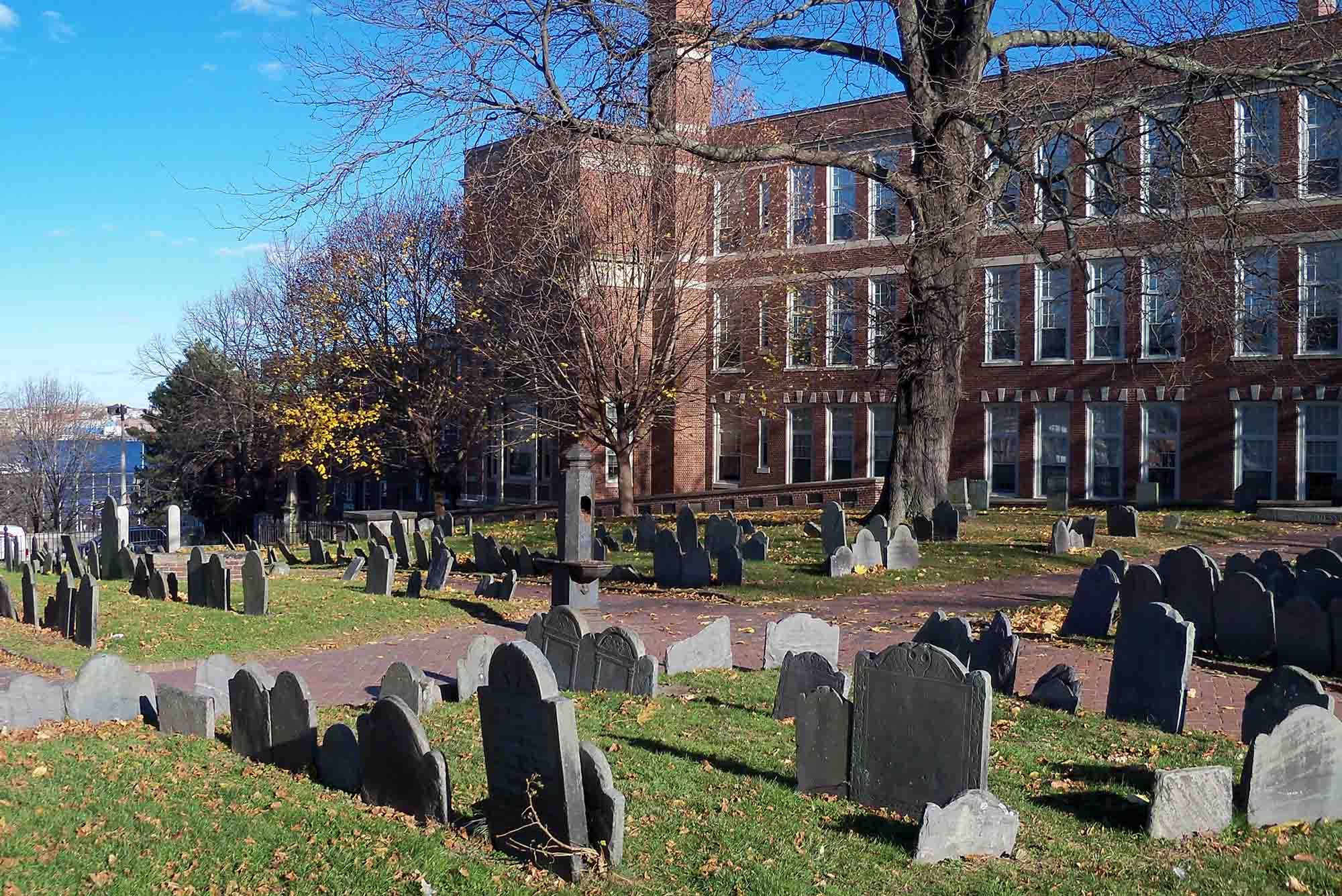 Photo: Copp's Hill Burying Ground, a historic cemetery in Boston's North End