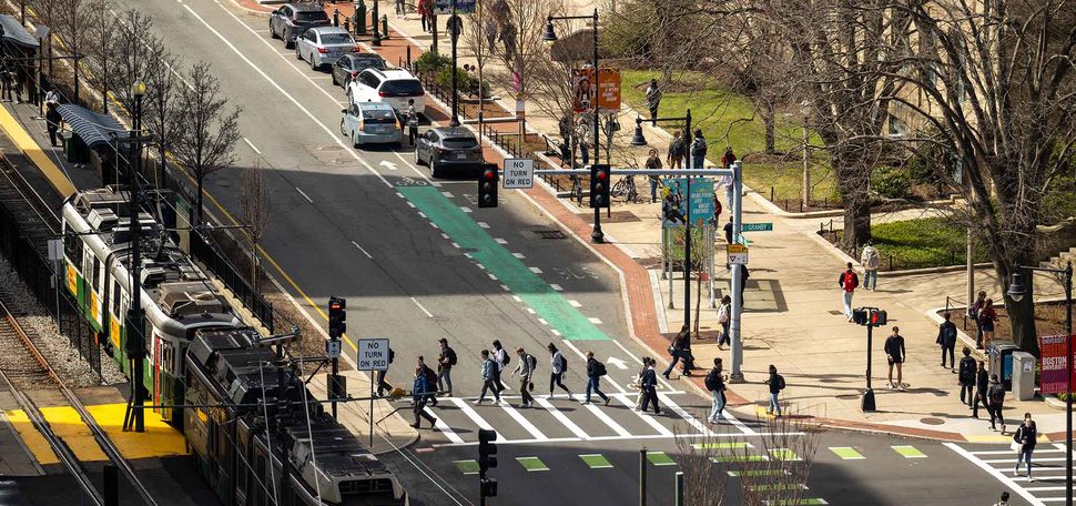 Photo: Busy Commonwealth Avenue on a sunny day
