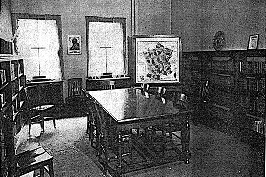 Geddes Seminar Room The original 1937 Geddes Seminar Room