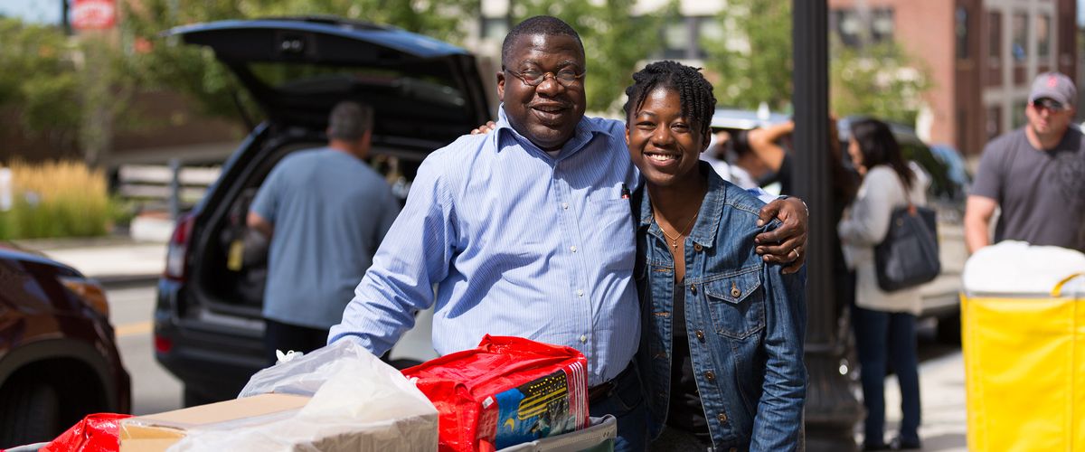 student and parent on move-in day