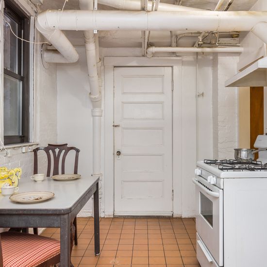 90 st marys kitchen