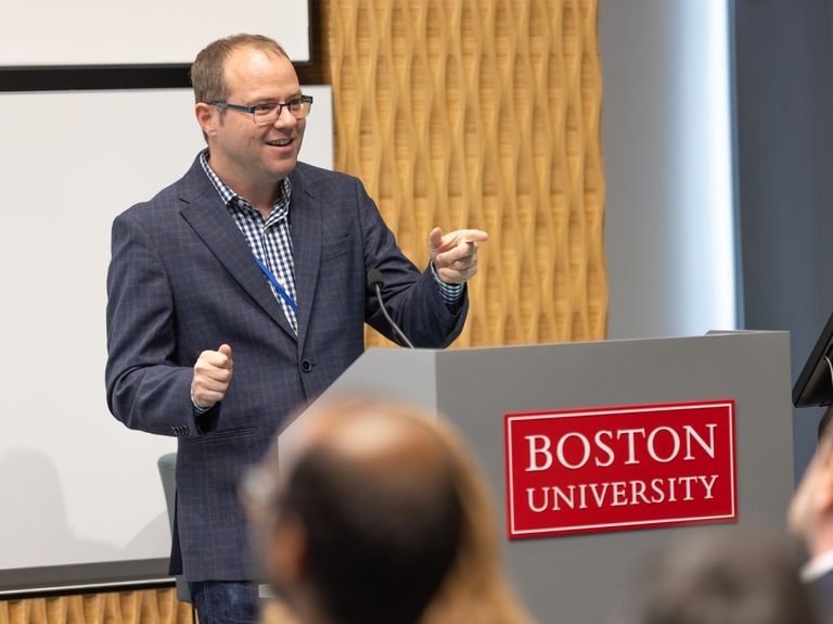 IGS Director Benjamin Sovacool giving a lecture.