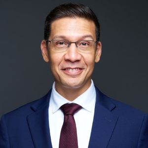 Headshot of Thomas Kwan