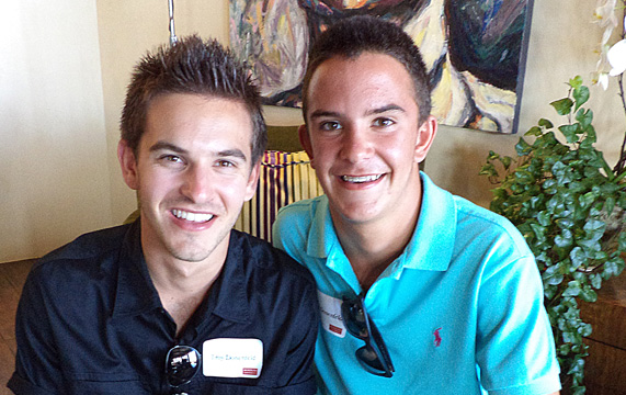 Troy Donenfeld (CGS ' 15)和Reed Donenfeld,来自拉古纳海滩。 Troy Donenfeld (CGS ' 15)和Reed Donenfeld,来自拉古纳海滩。