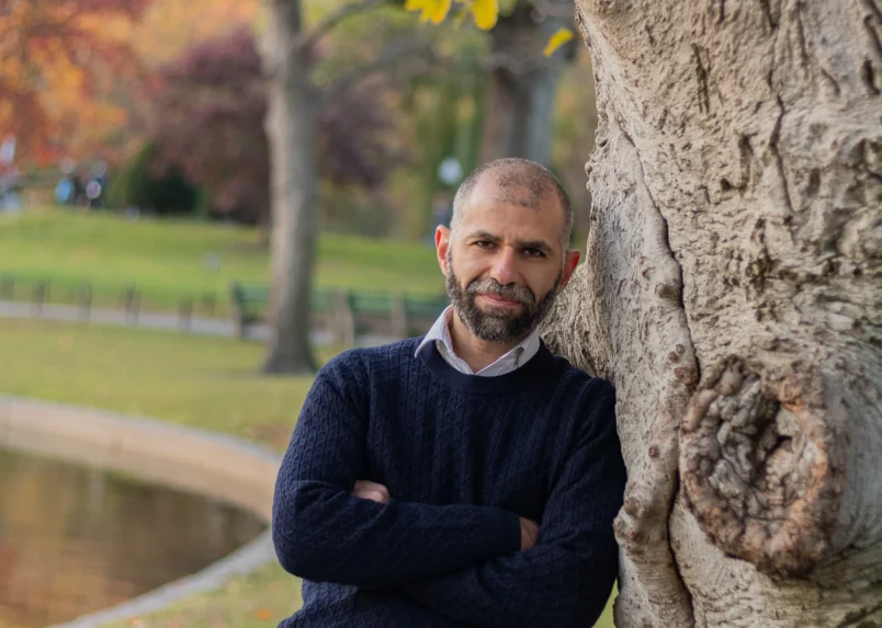 A Teacher at Heart: Professor Elhamod Pushes Limits and Bridges Borders to Inspire at Questrom