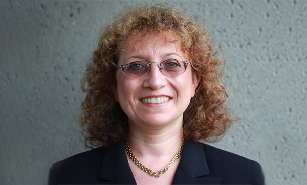 Headshot of Elena Losina