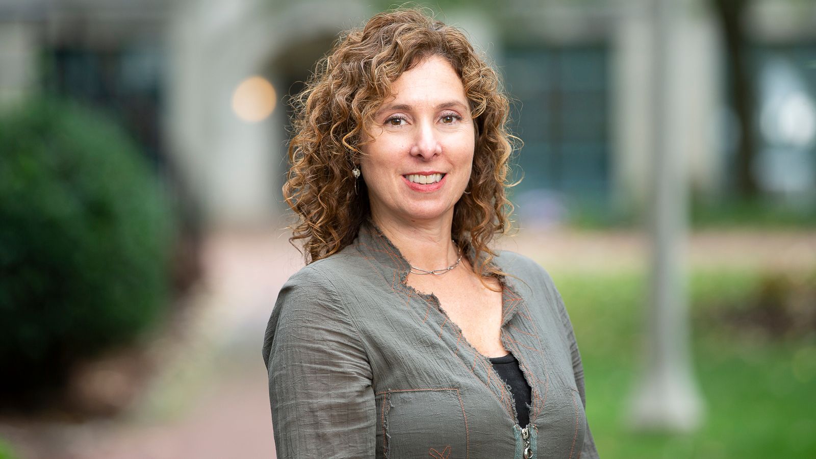 Photo of Professor Bronwyn Keefe