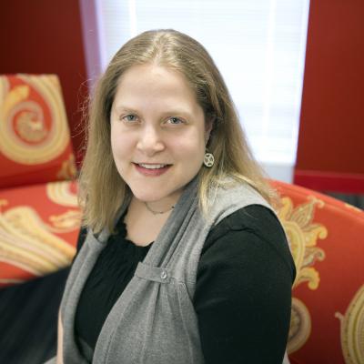 Headshot of Lindsay Rosenfeld