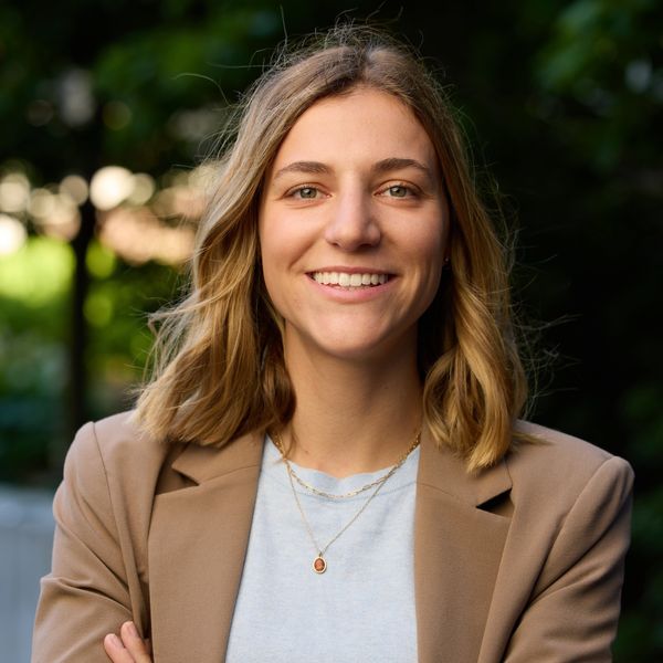 Gabrielle Brewer Headshot